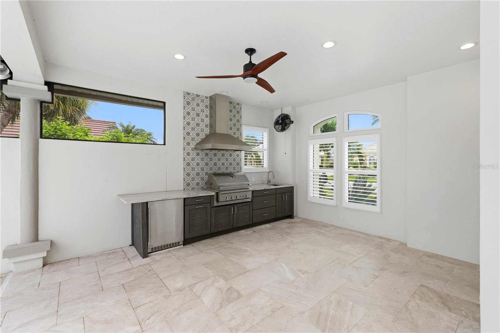 309 S STONE BRIAR CREEK DR — photo 11