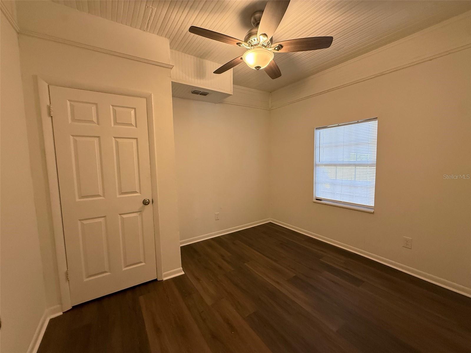 1210 E 32ND AVE — photo 10