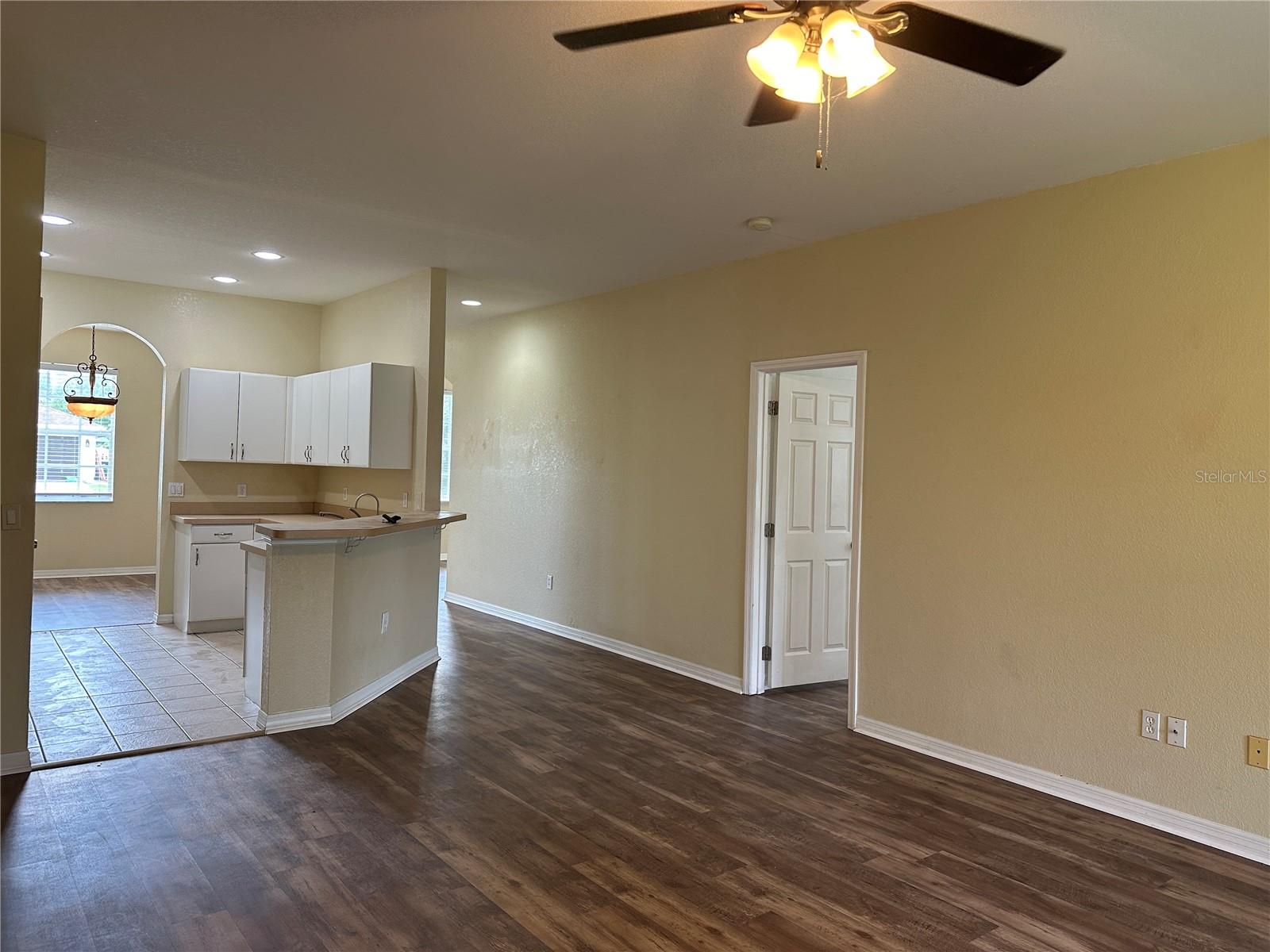 1818 GOVERNOR AVE — photo 10