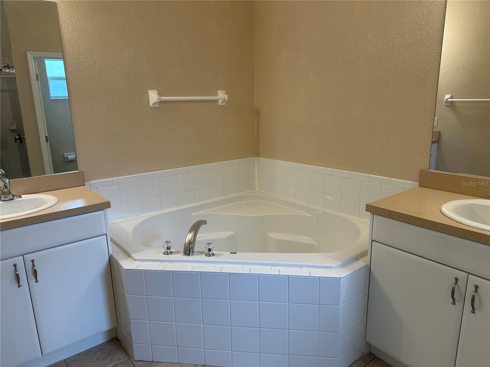 1818 GOVERNOR AVE — photo 23
