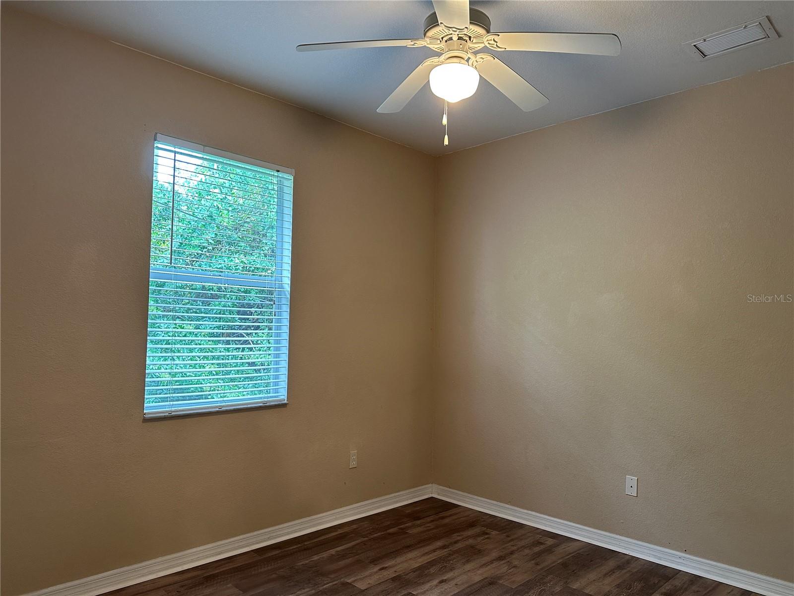 1818 GOVERNOR AVE — photo 14
