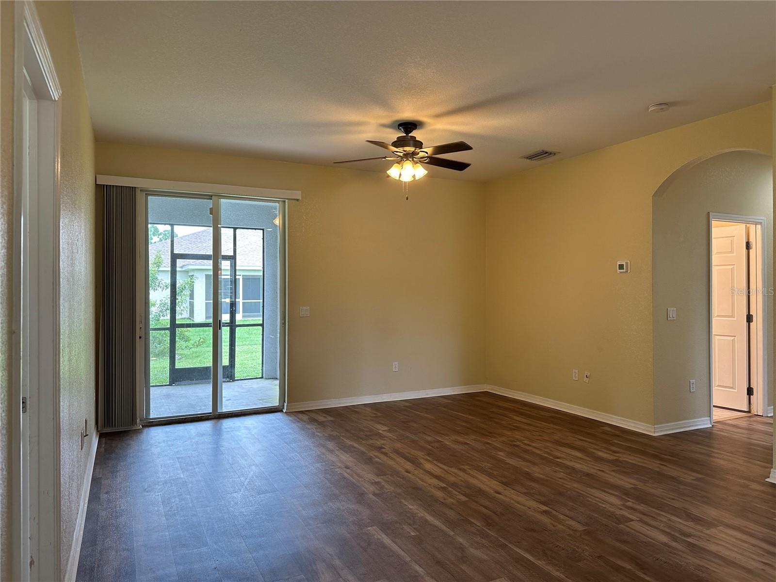 1818 GOVERNOR AVE — photo 9