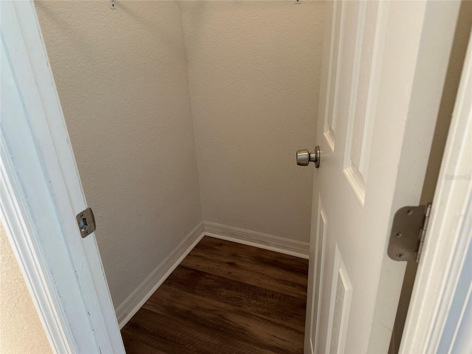 1818 GOVERNOR AVE — photo 20