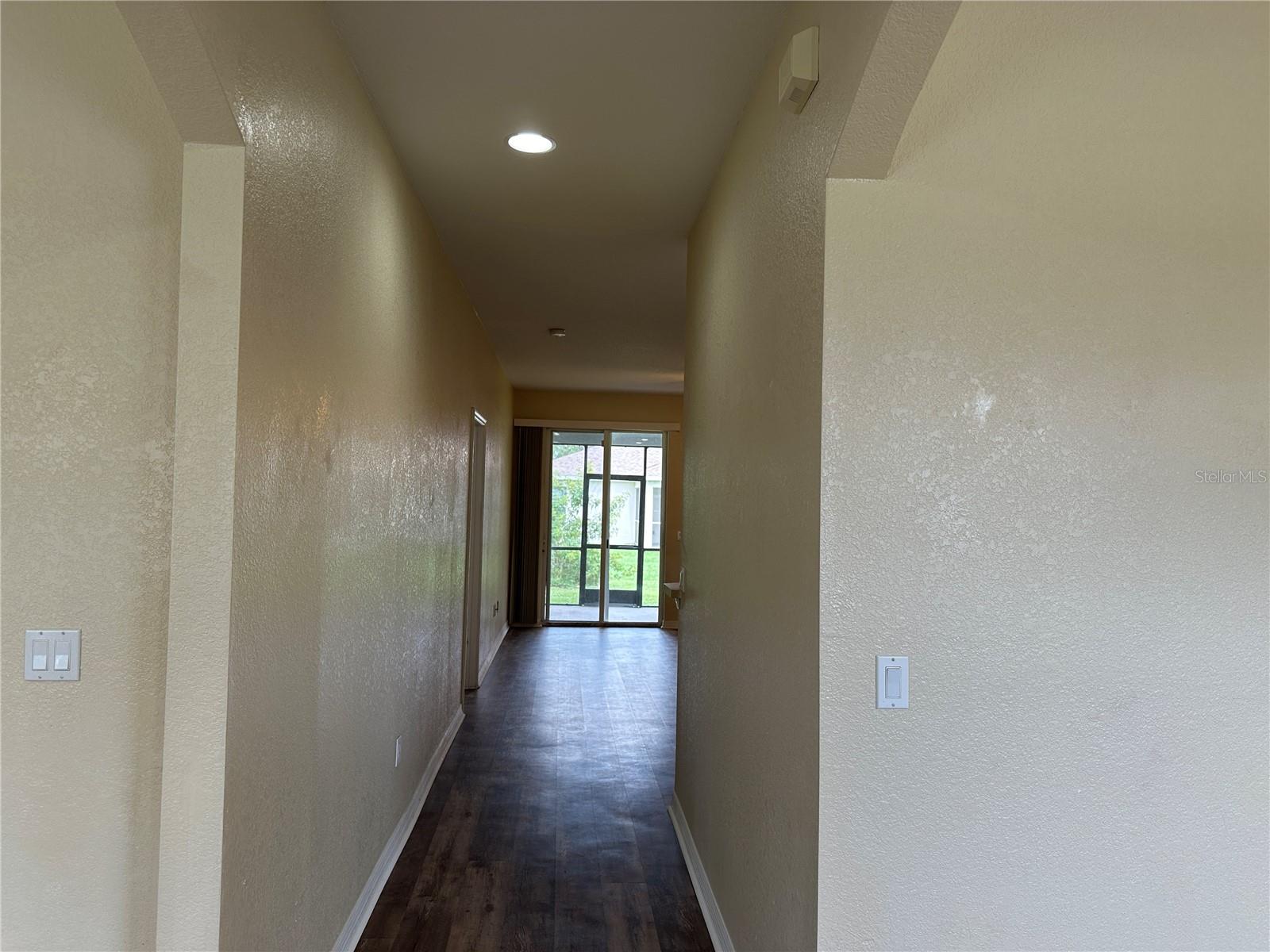 1818 GOVERNOR AVE — photo 2