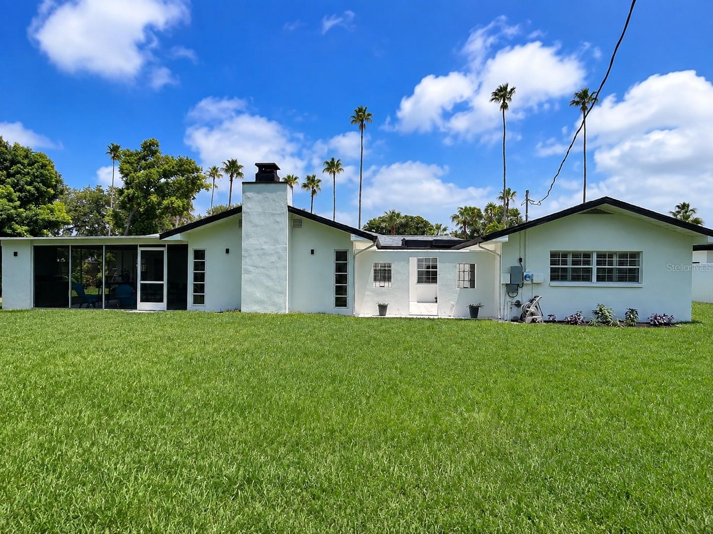 1712 INDIAN ROCKS RD — photo 32
