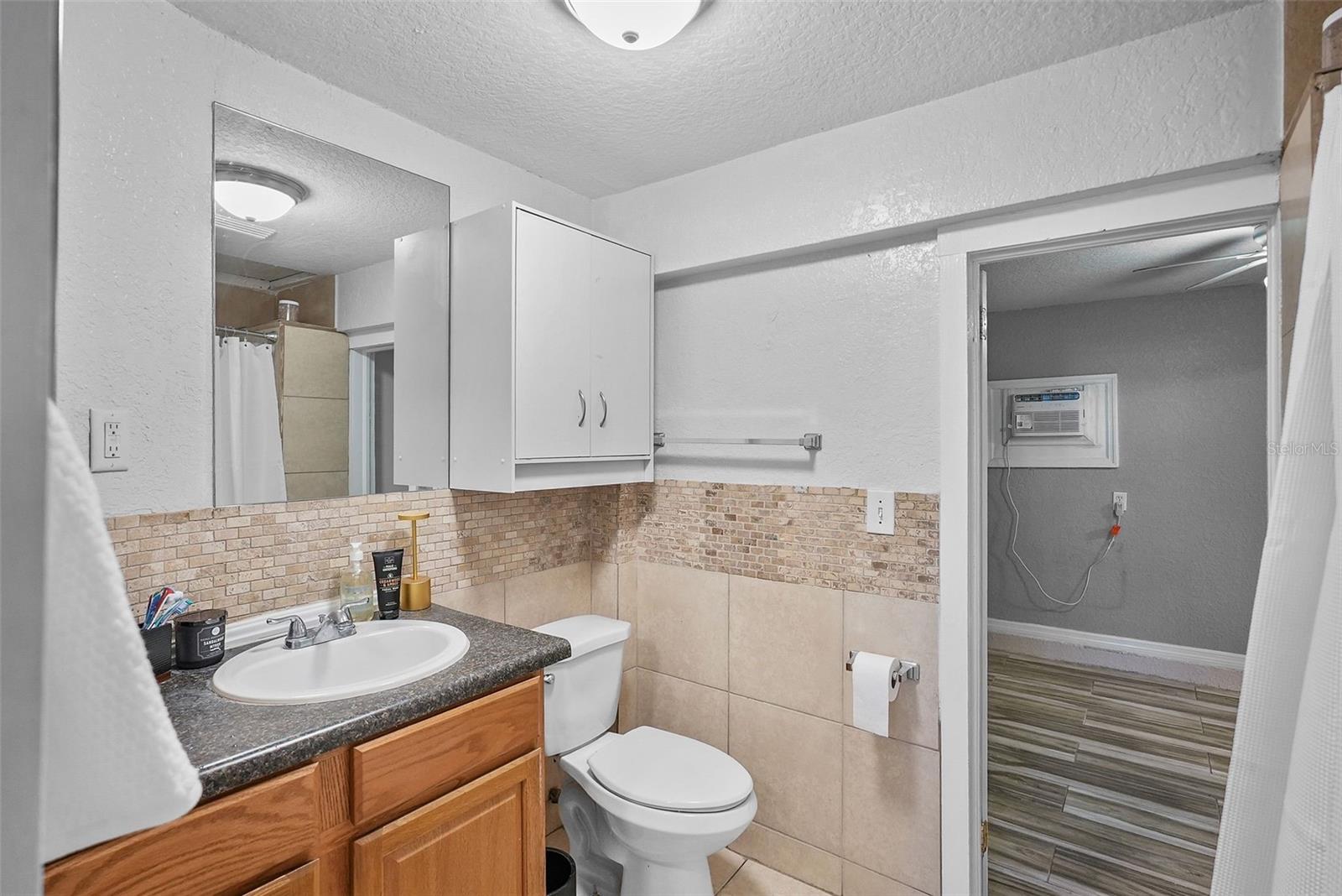 3027 BURLINGTON AVE N — photo 32