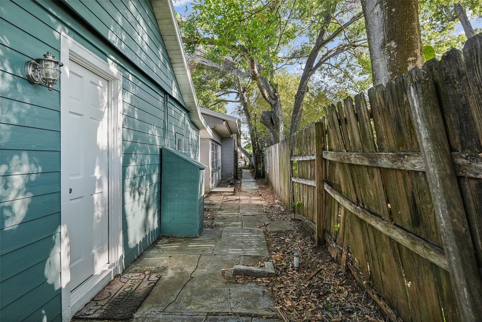 3027 BURLINGTON AVE N — photo 25