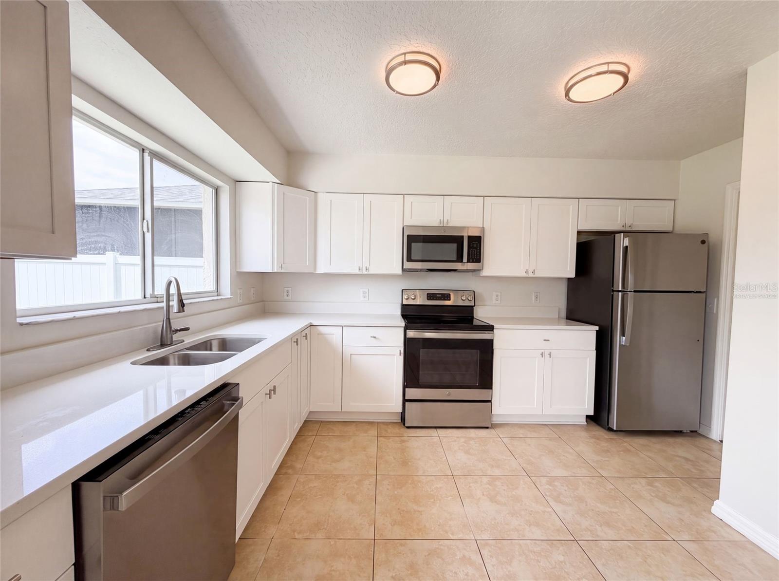 13236 PIKE LAKE DR — photo 2