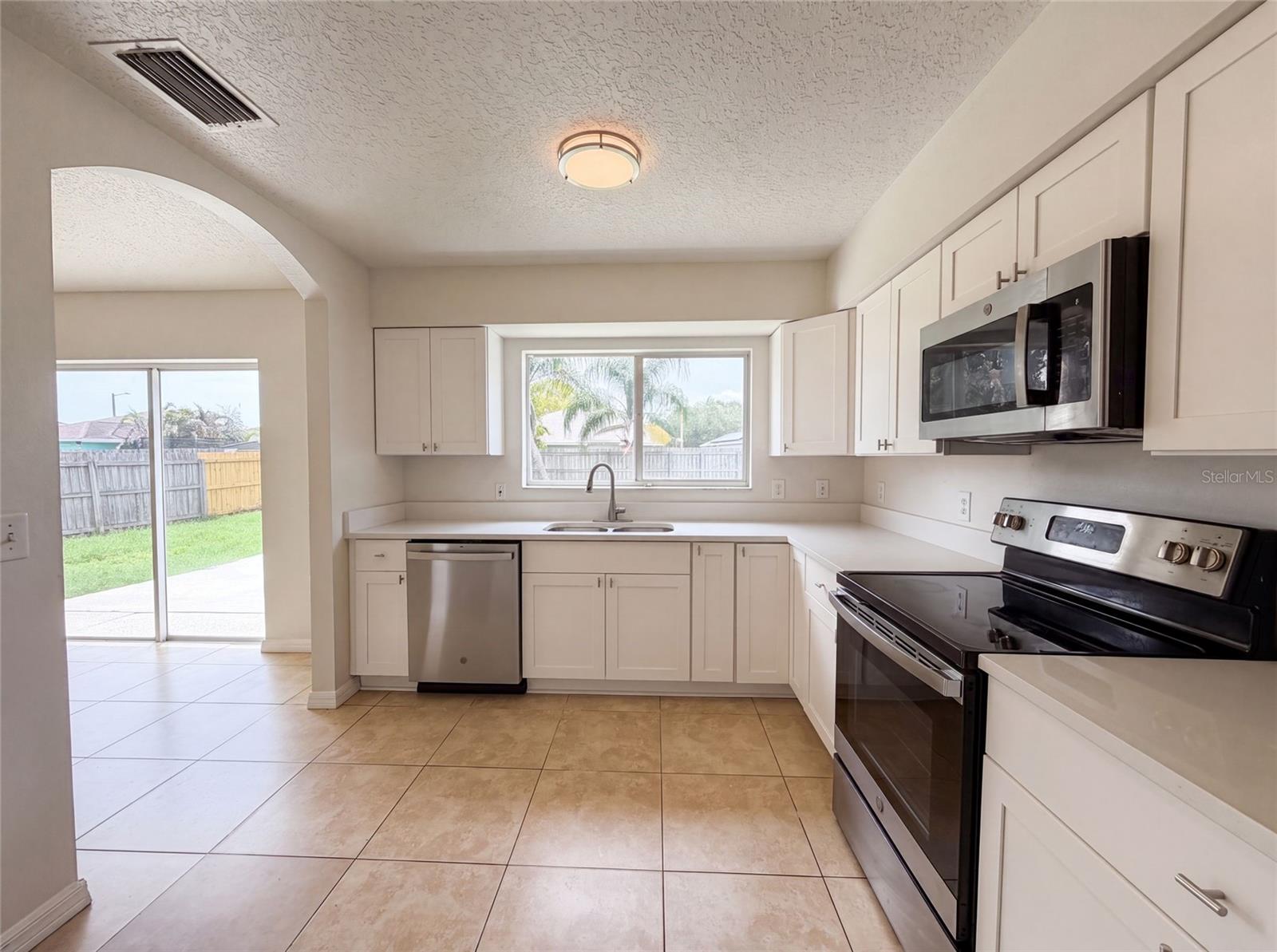 13236 PIKE LAKE DR — photo 3