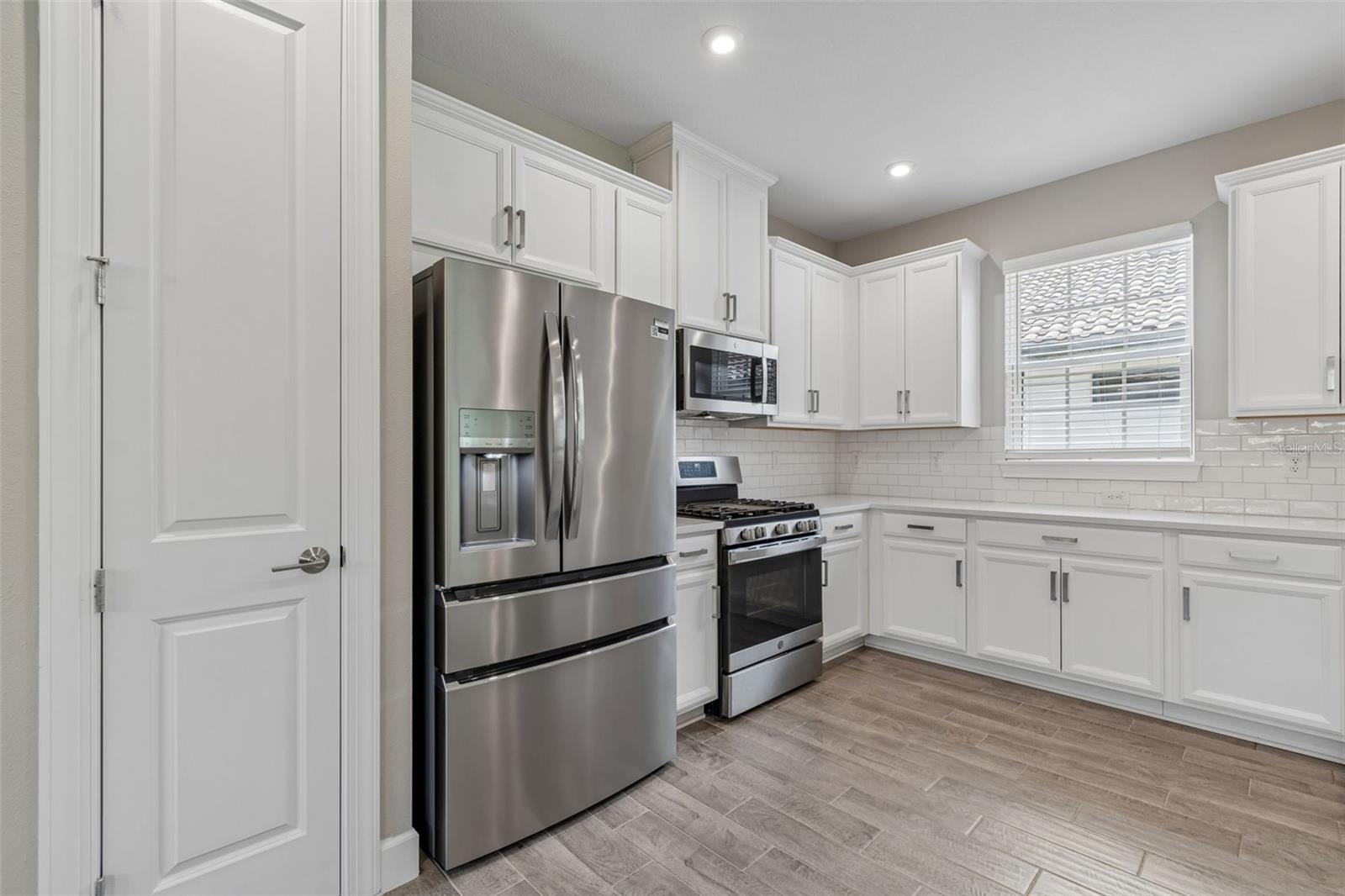 4333 CAIROLI CT — photo 8
