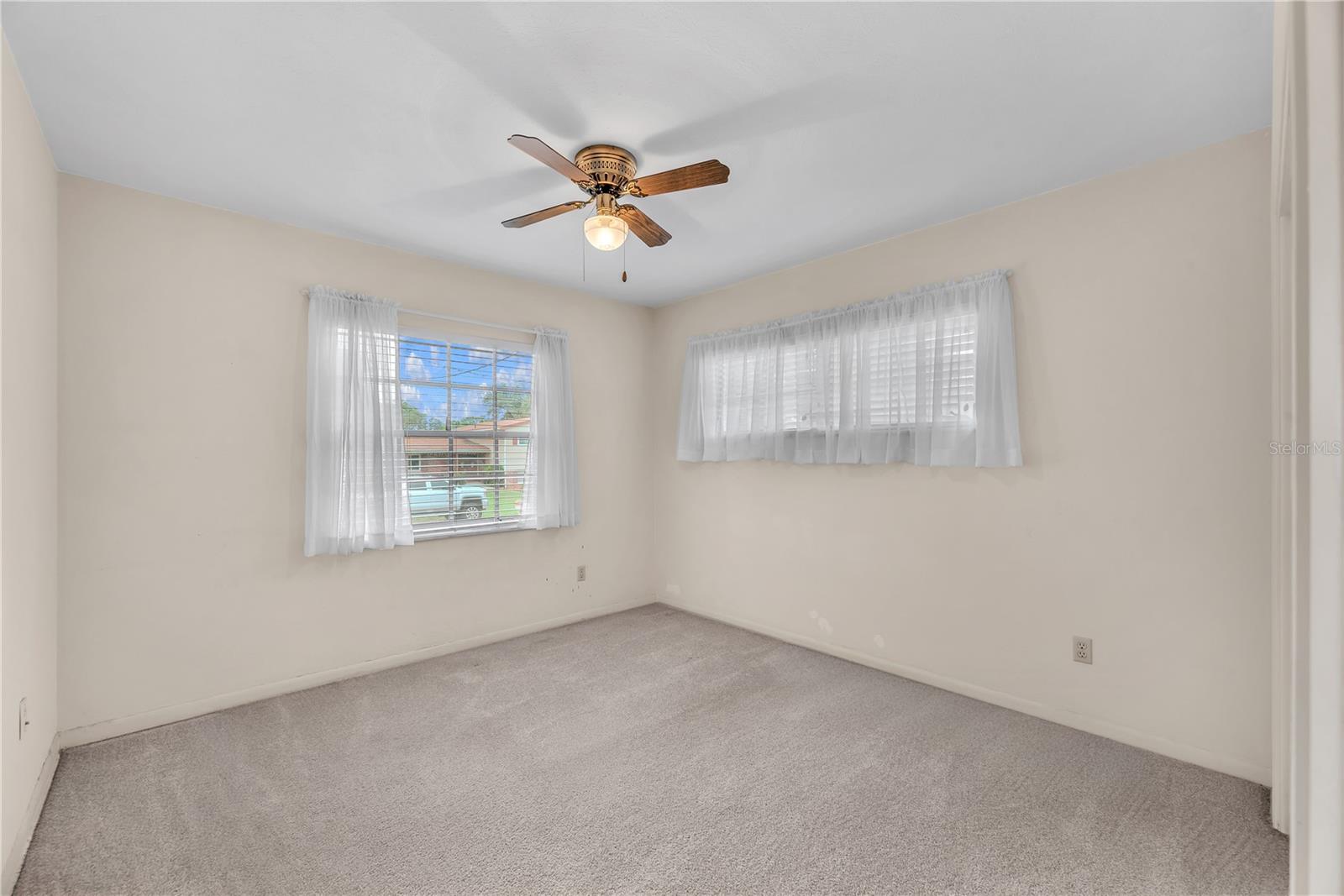 110 ASHBROOK DR — photo 26