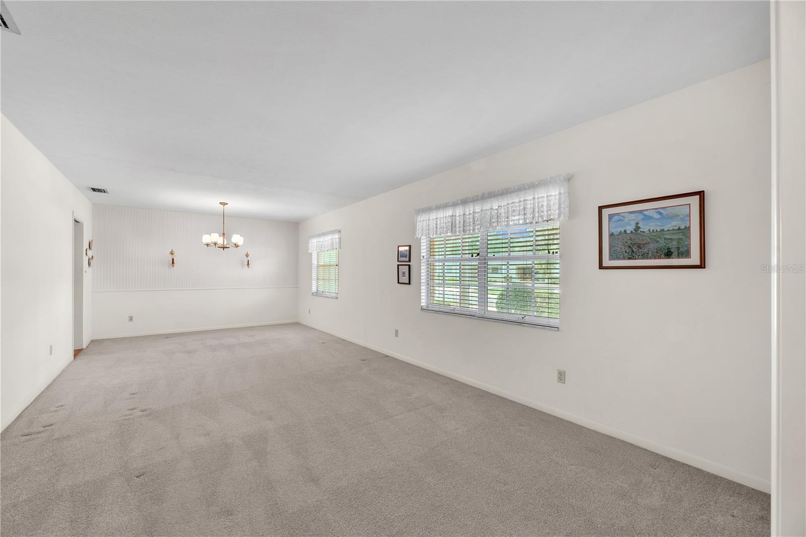 110 ASHBROOK DR — photo 17