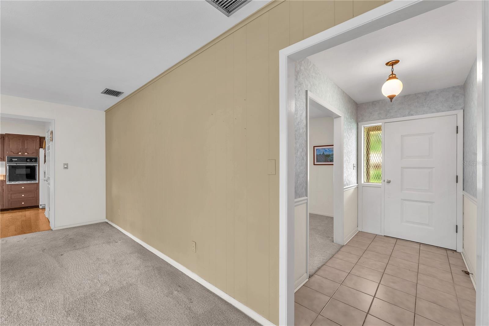 110 ASHBROOK DR — photo 16