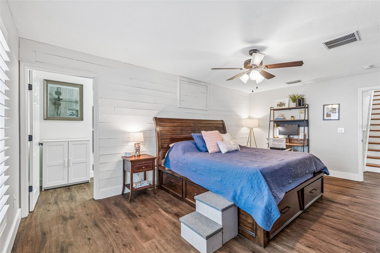 13715 TRAMORE DR — photo 33