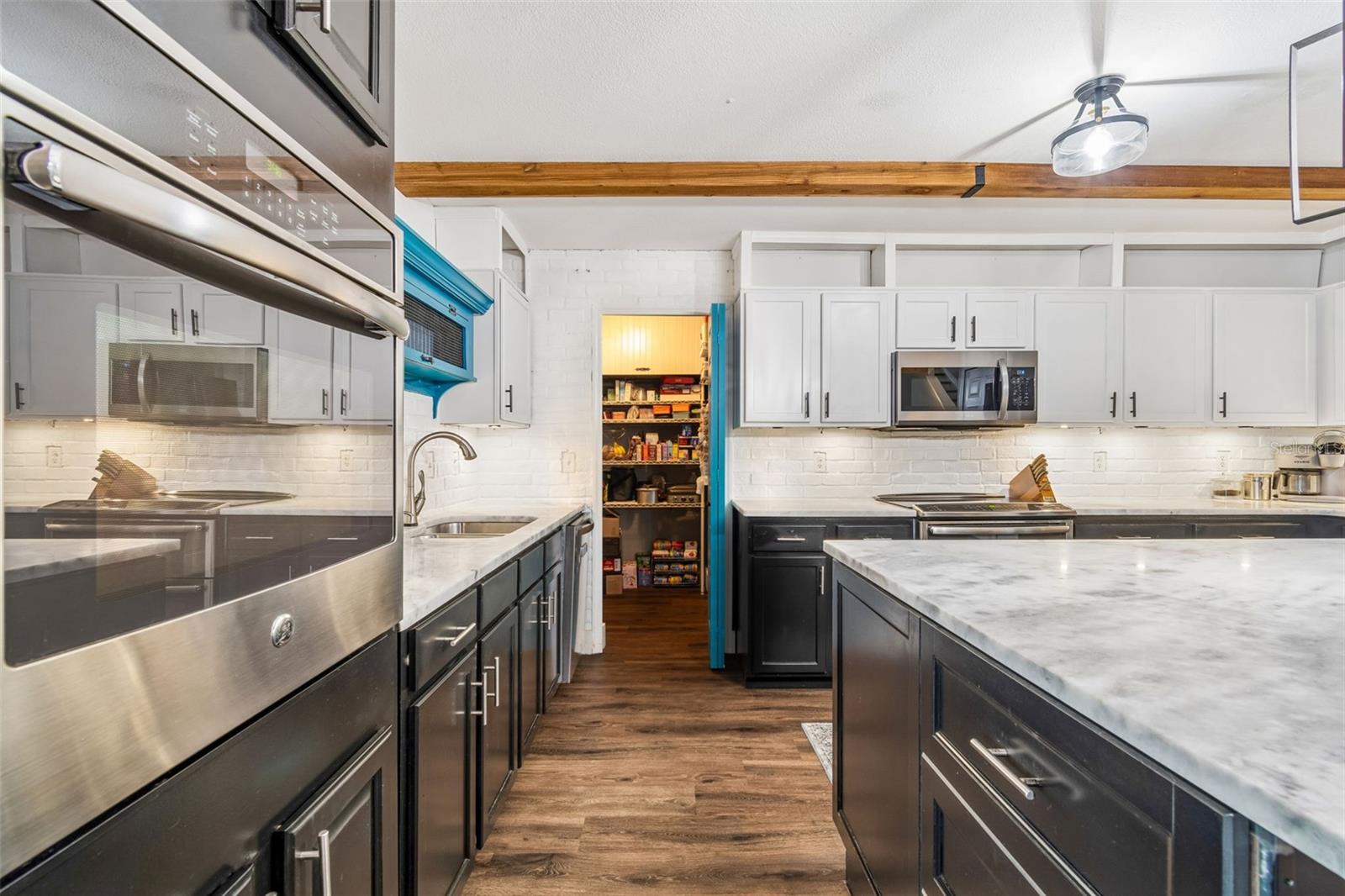 13715 TRAMORE DR — photo 27