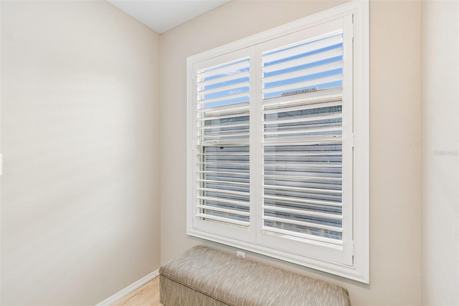 13715 TRAMORE DR — photo 41