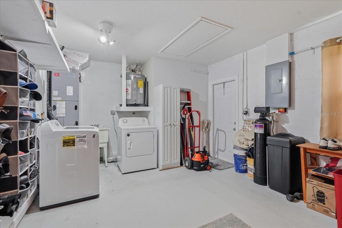 11602 WHITE ASH DR — photo 41