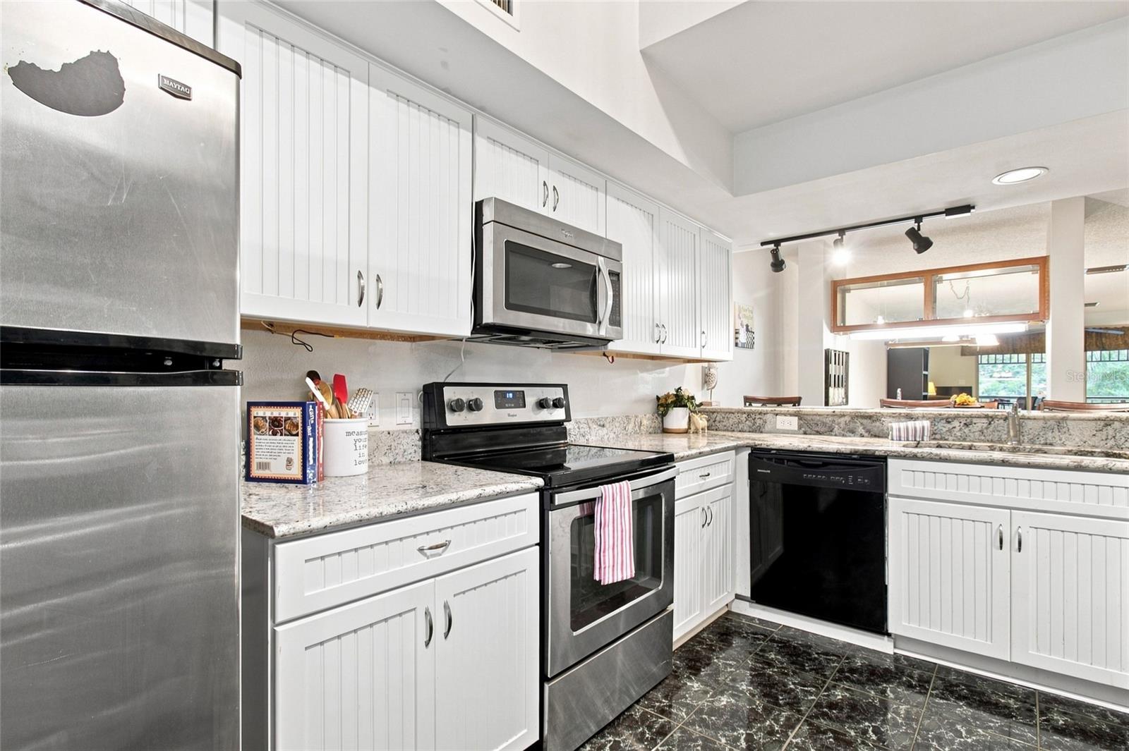 2599 DOLLY BAY DR #306 — photo 10