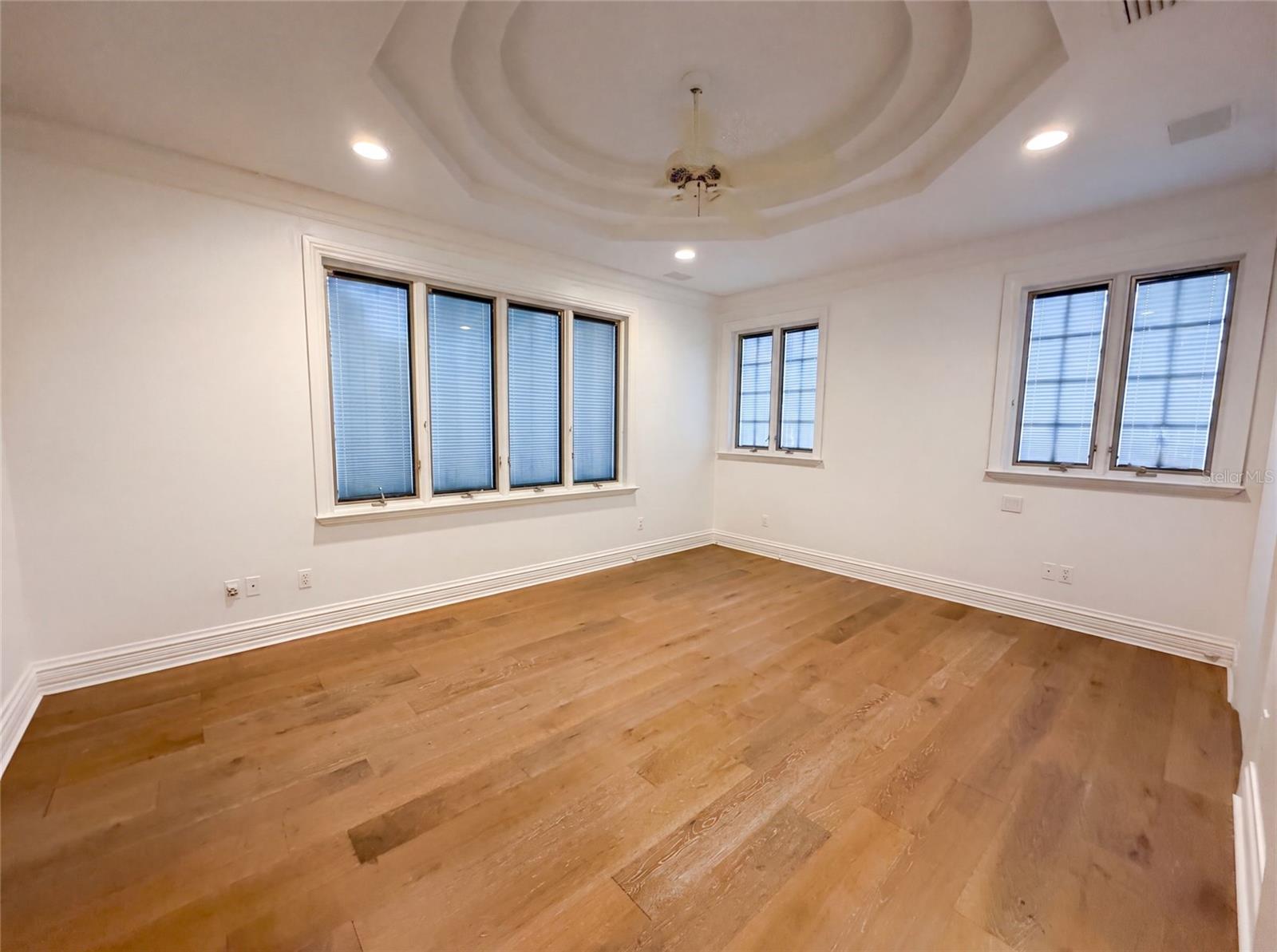 4407 W DALE AVE — photo 27