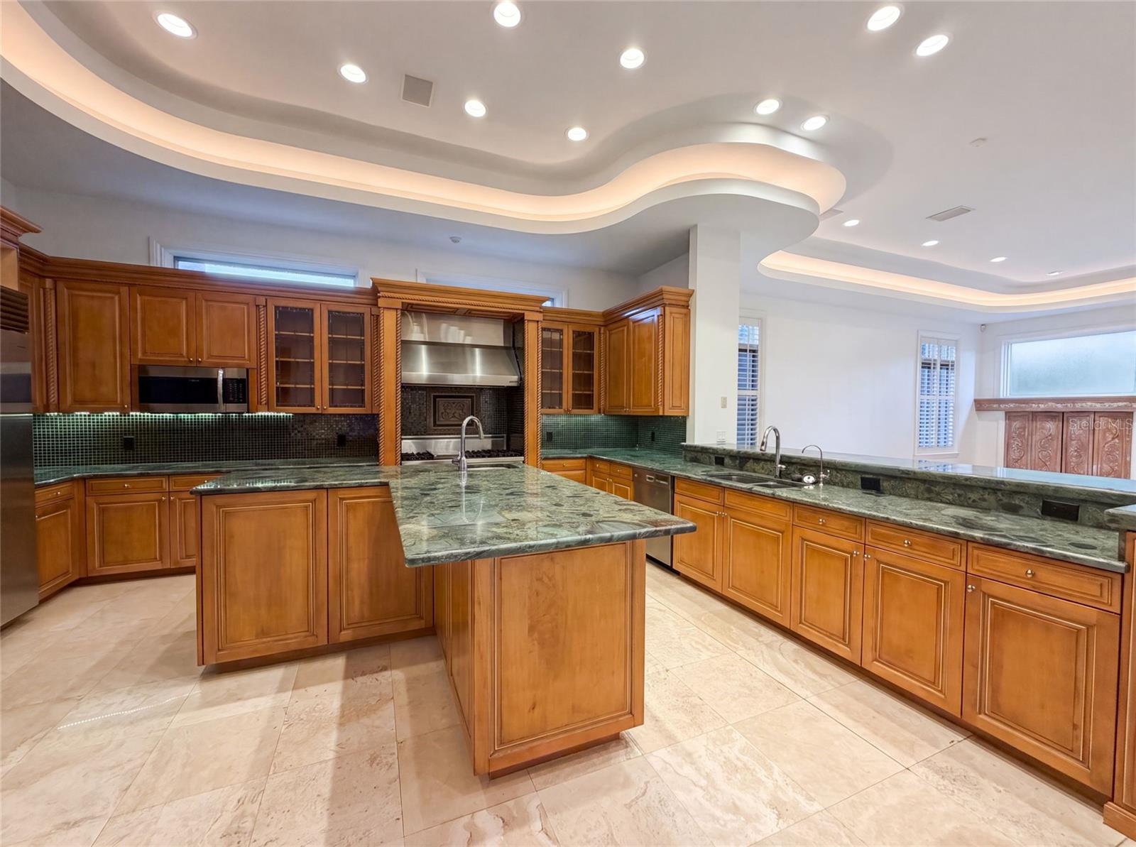 4407 W DALE AVE — photo 24