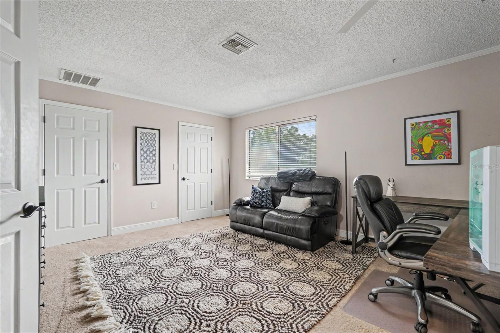 736 SANDY CREEK DR — photo 17