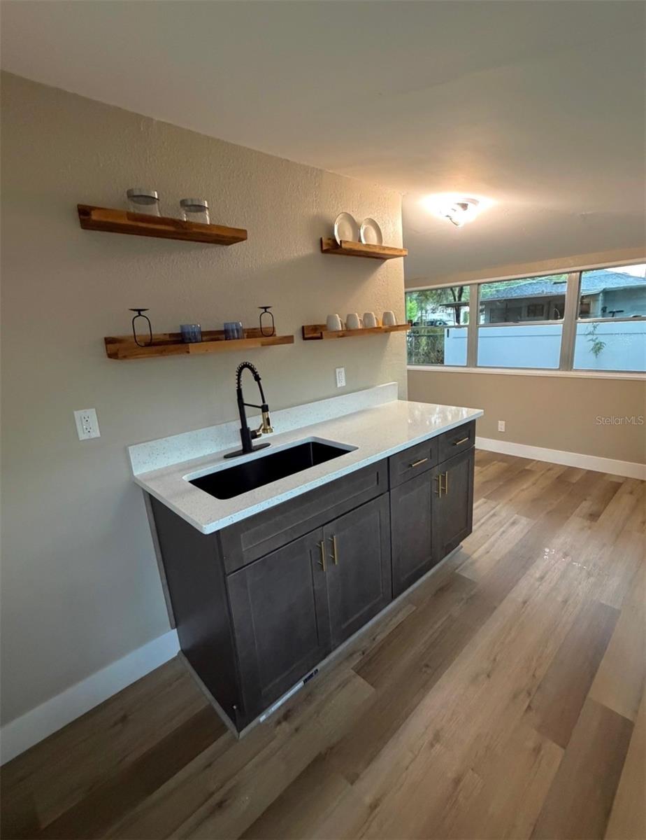 1221 E DR MARTIN LUTHER KING JR BLVD — photo 5
