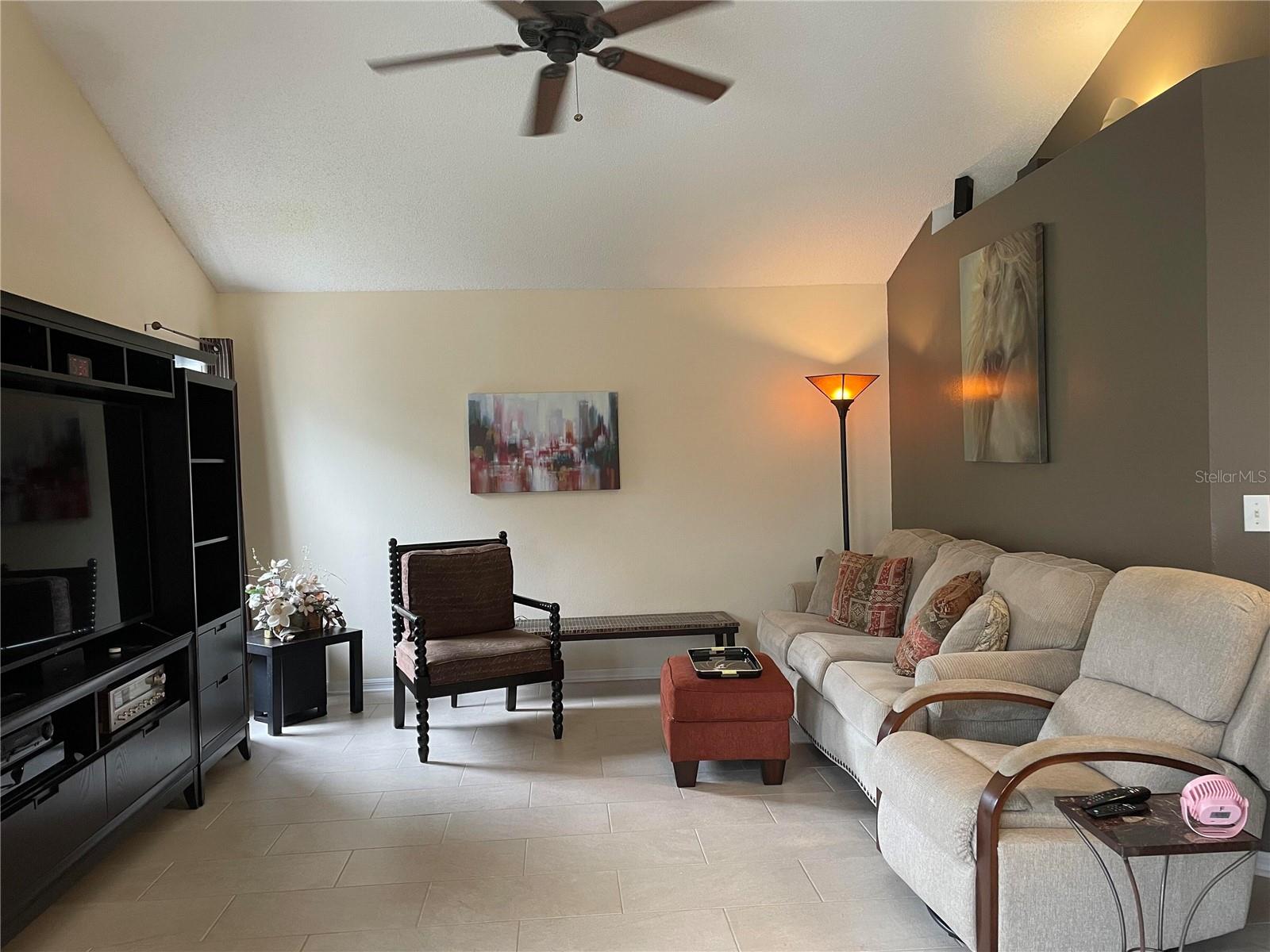 28719 RALEIGH PL — photo 10