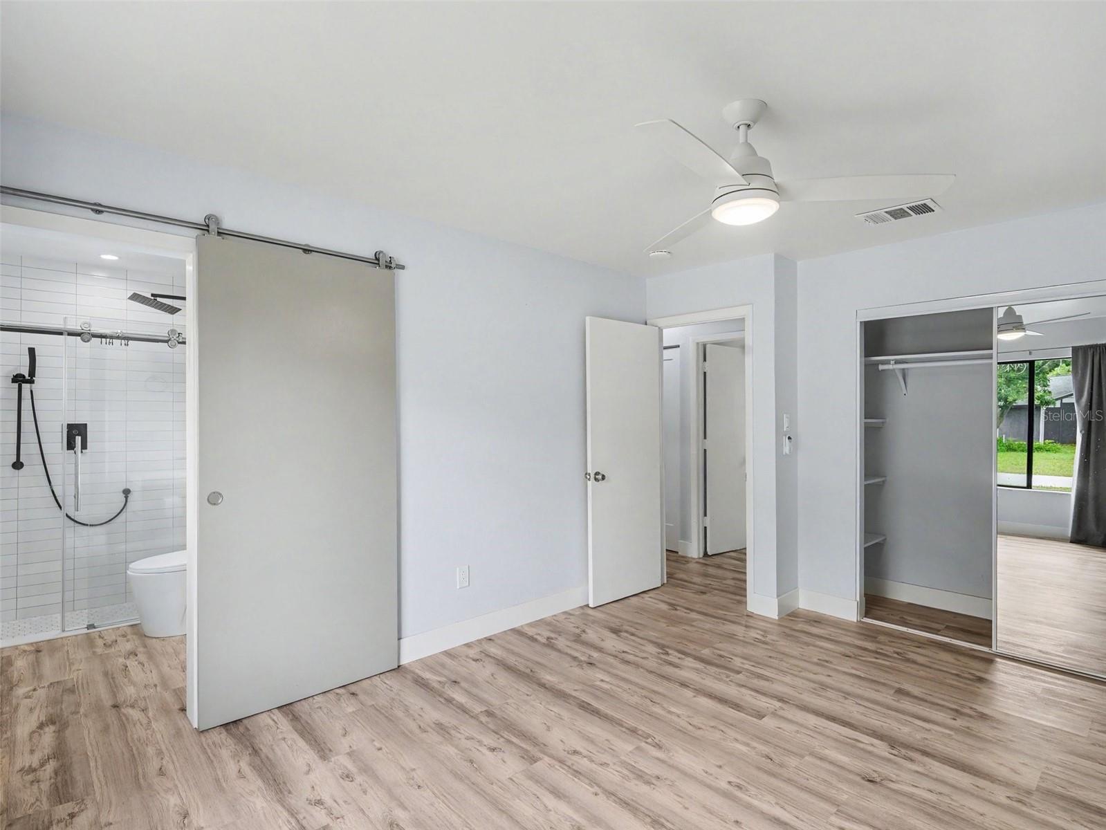 4060 AVANTI CIR — photo 18