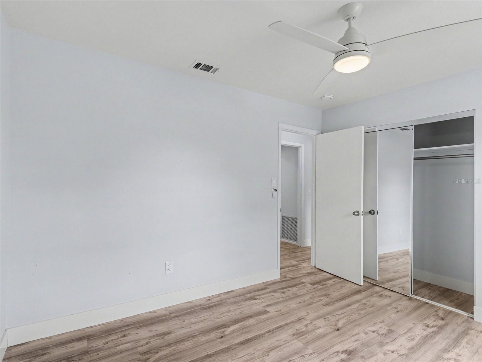 4060 AVANTI CIR — photo 17