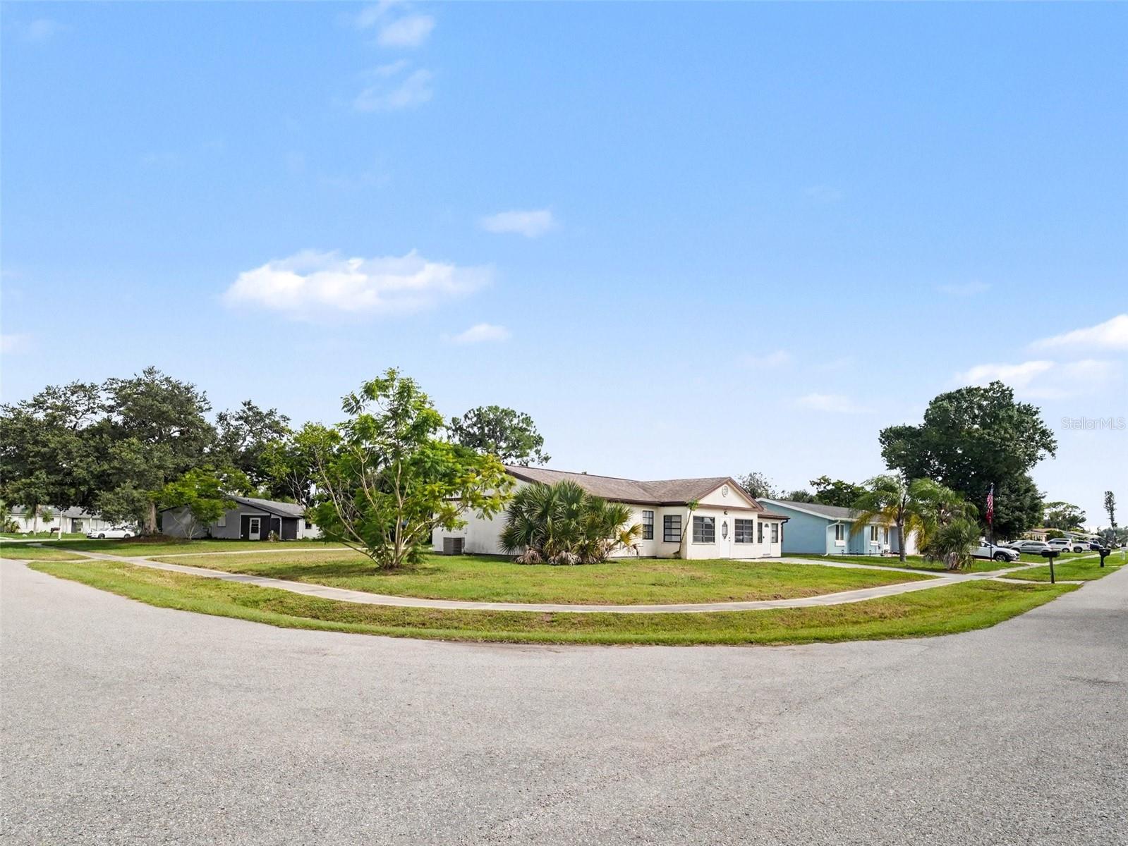 4060 AVANTI CIR — photo 4