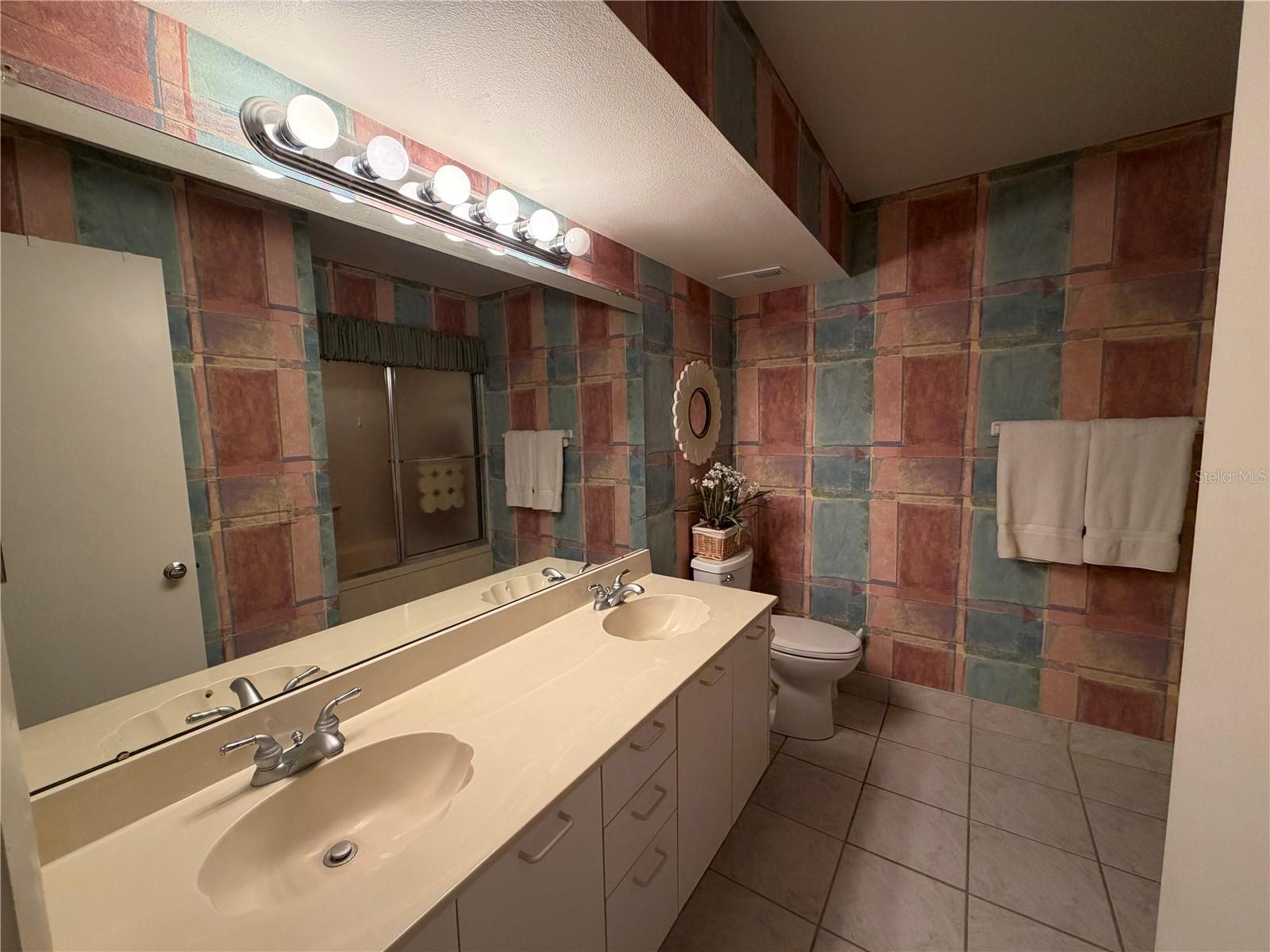 5701 BAHIA DEL MAR CIR #407 — photo 18