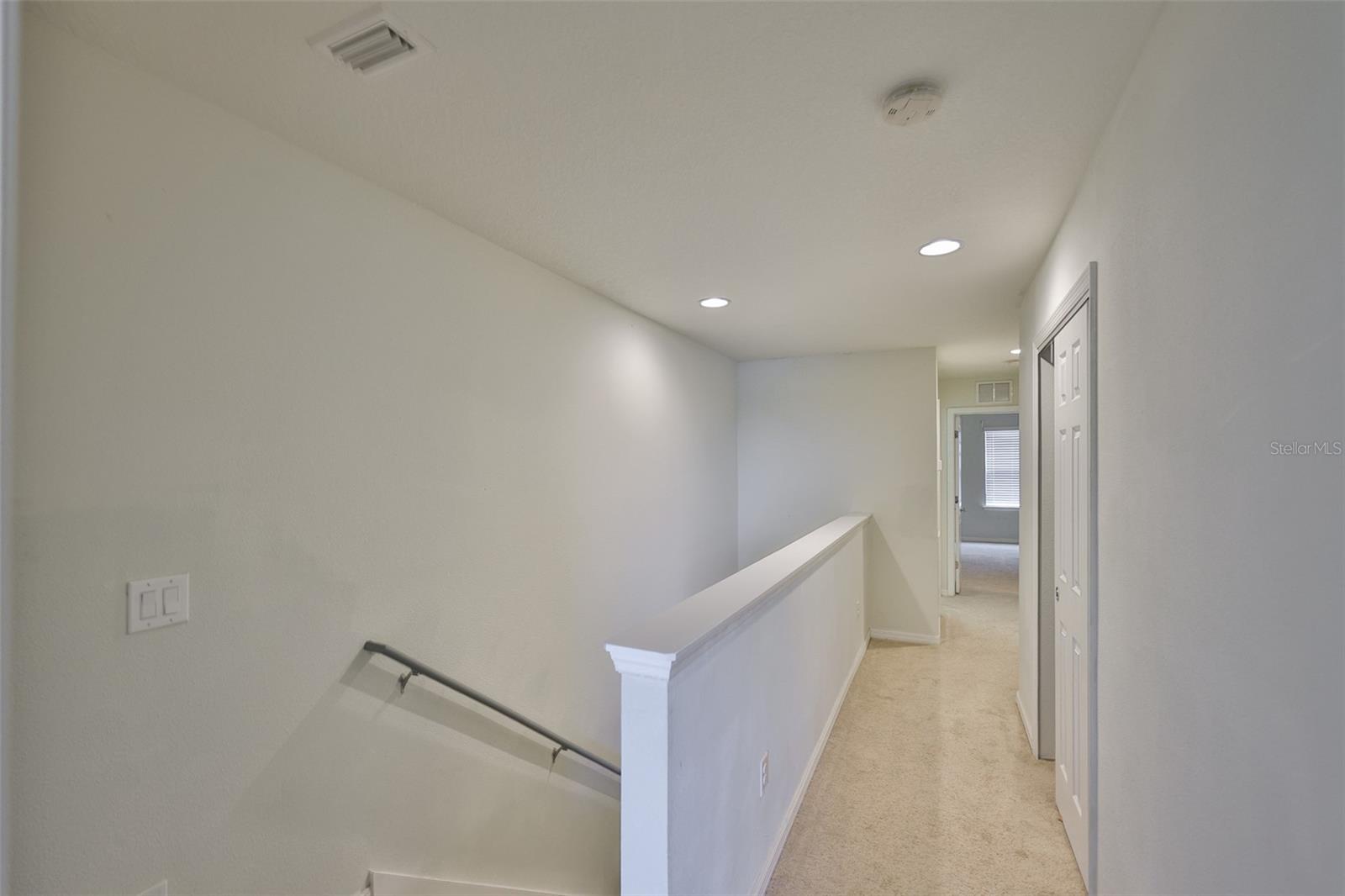 9160 HILLCROFT DR — photo 17