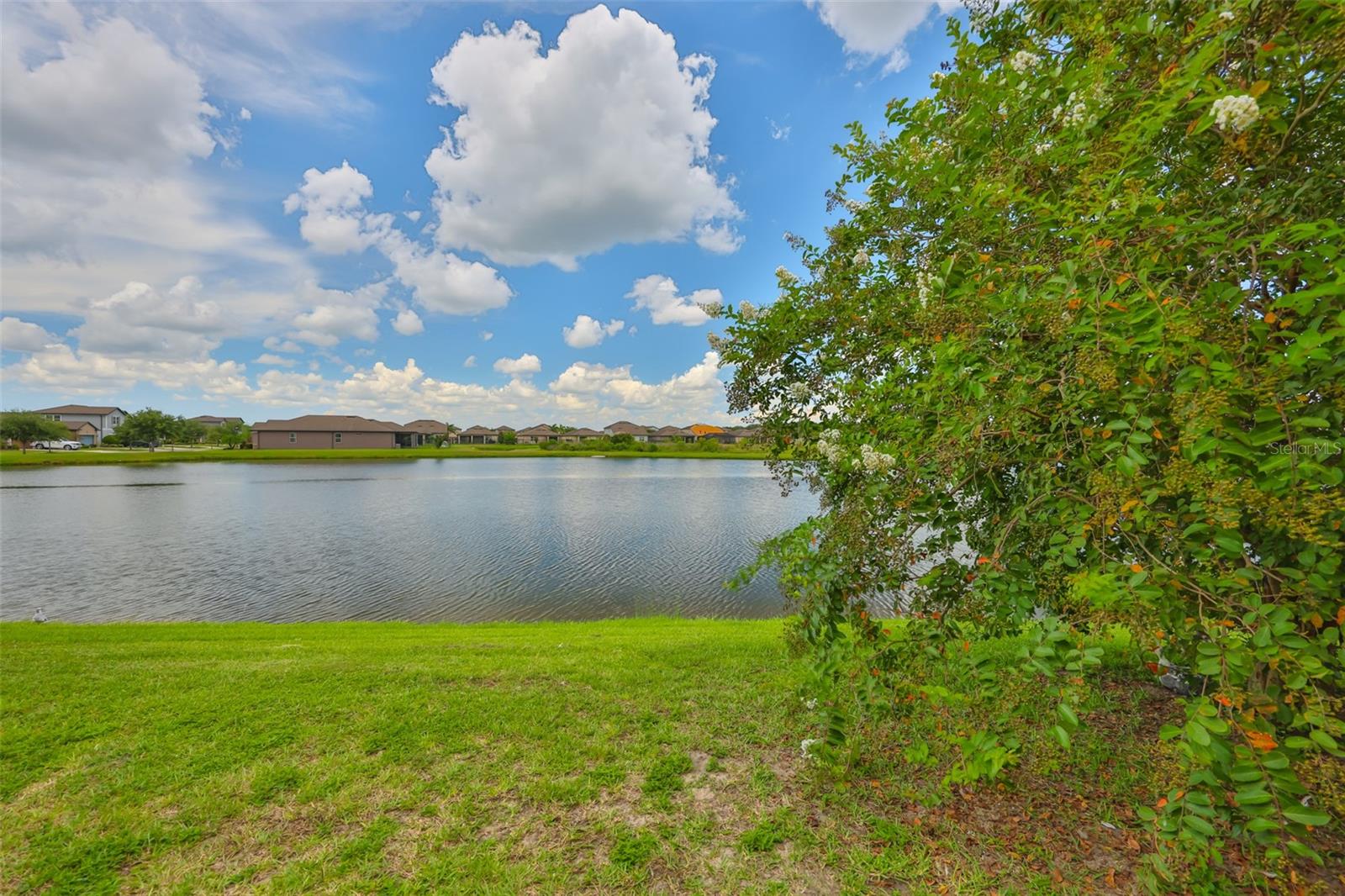 9160 HILLCROFT DR — photo 30
