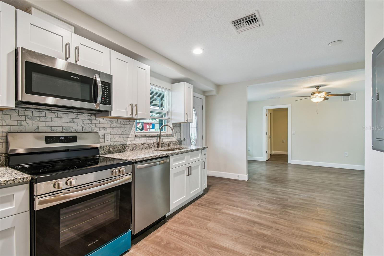 650 E TARPON AVE #C2 — photo 6