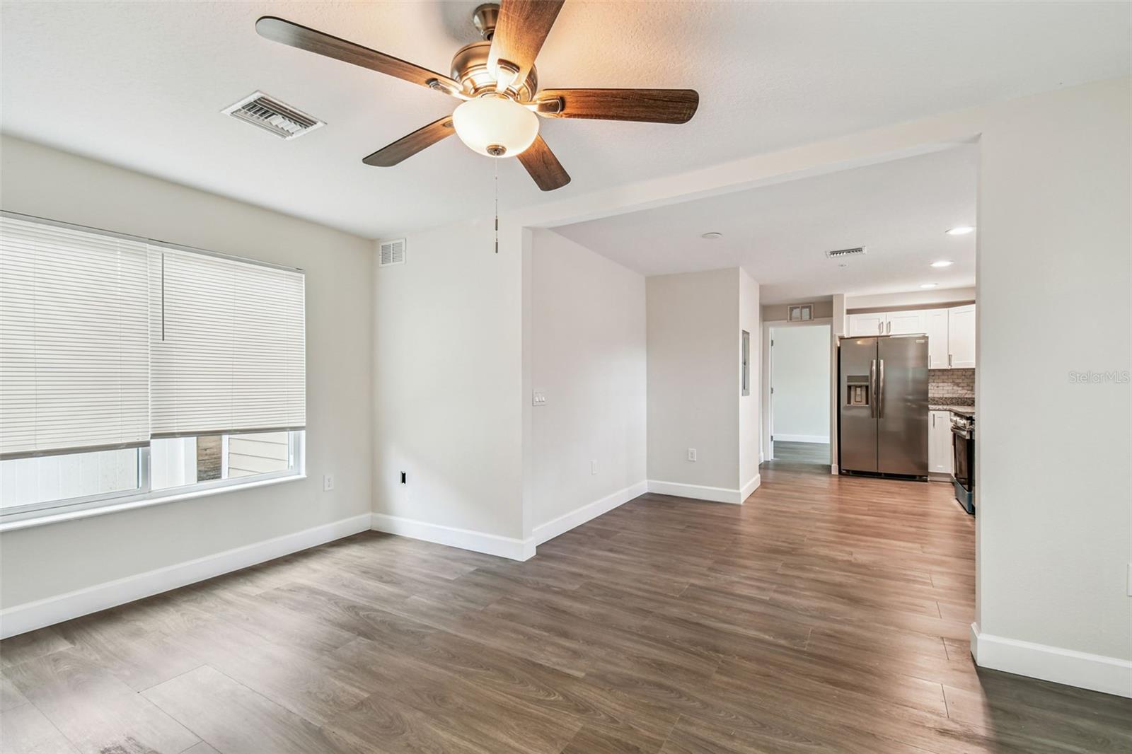650 E TARPON AVE #C2 — photo 11