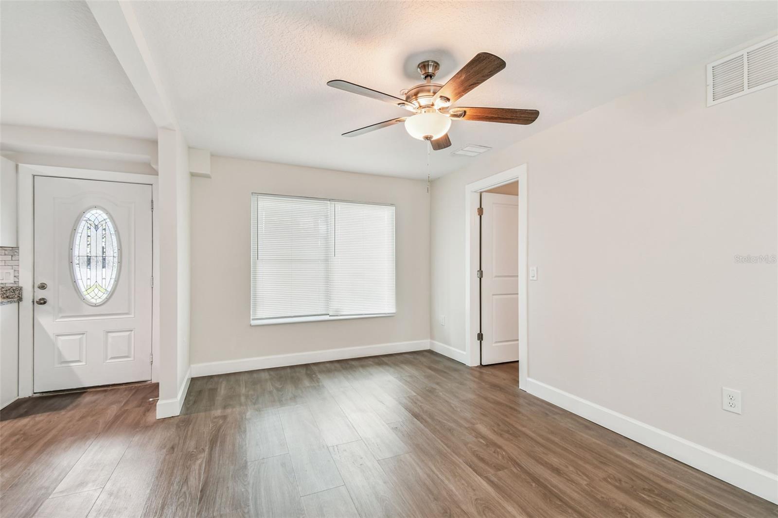 650 E TARPON AVE #C2 — photo 13