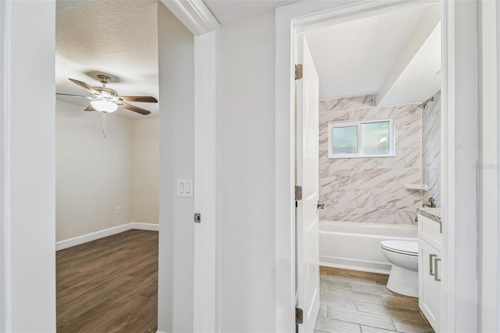 650 E TARPON AVE #C2 — photo 29