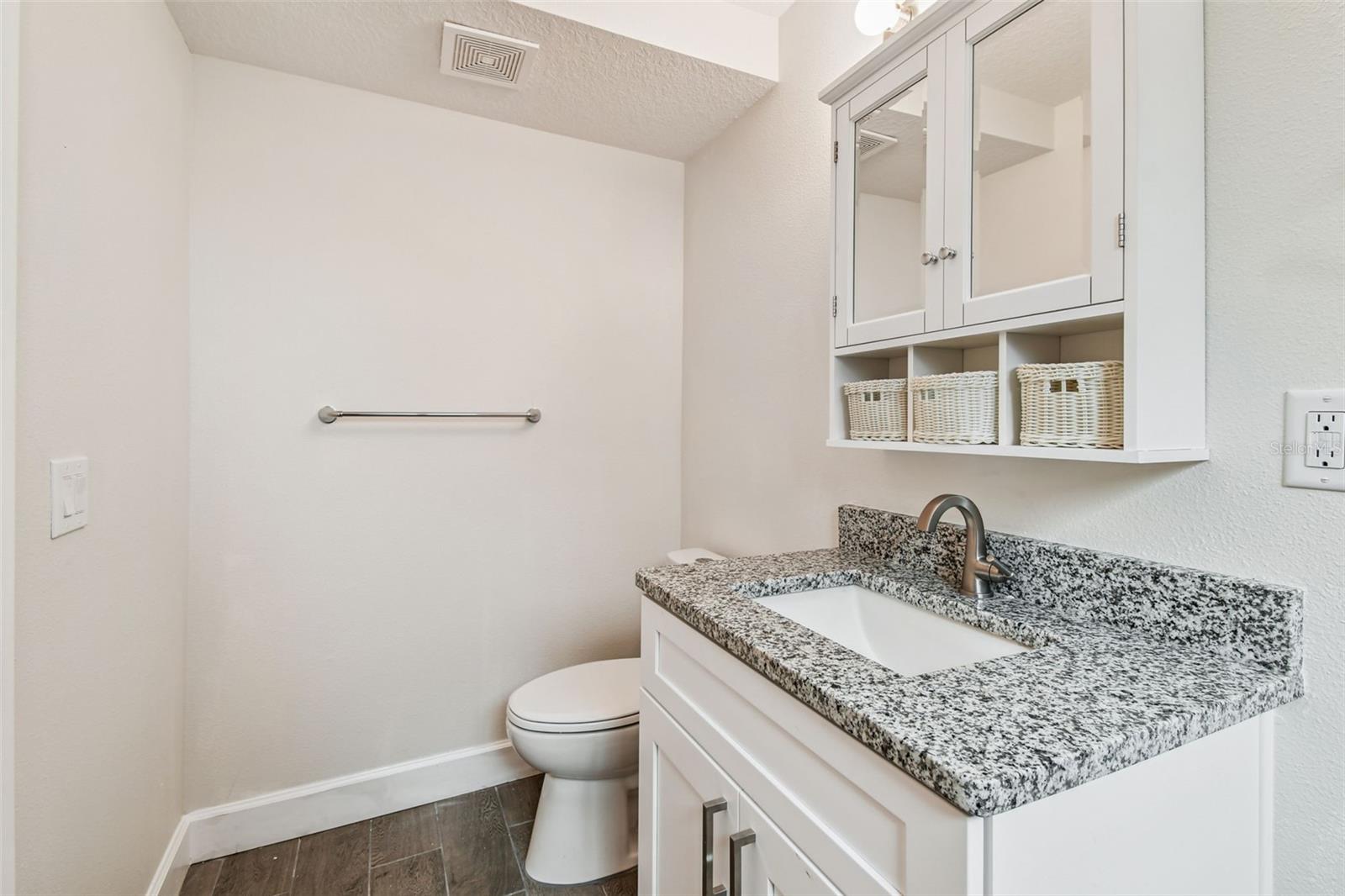 650 E TARPON AVE #C2 — photo 28