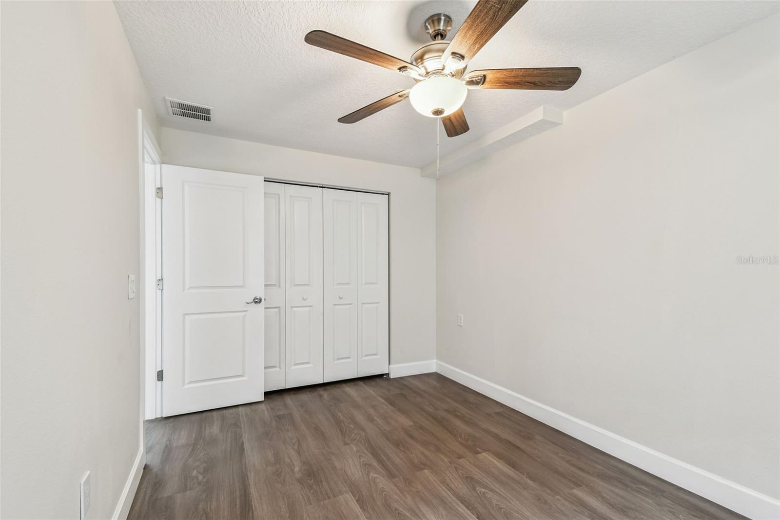 650 E TARPON AVE #C2 — photo 17