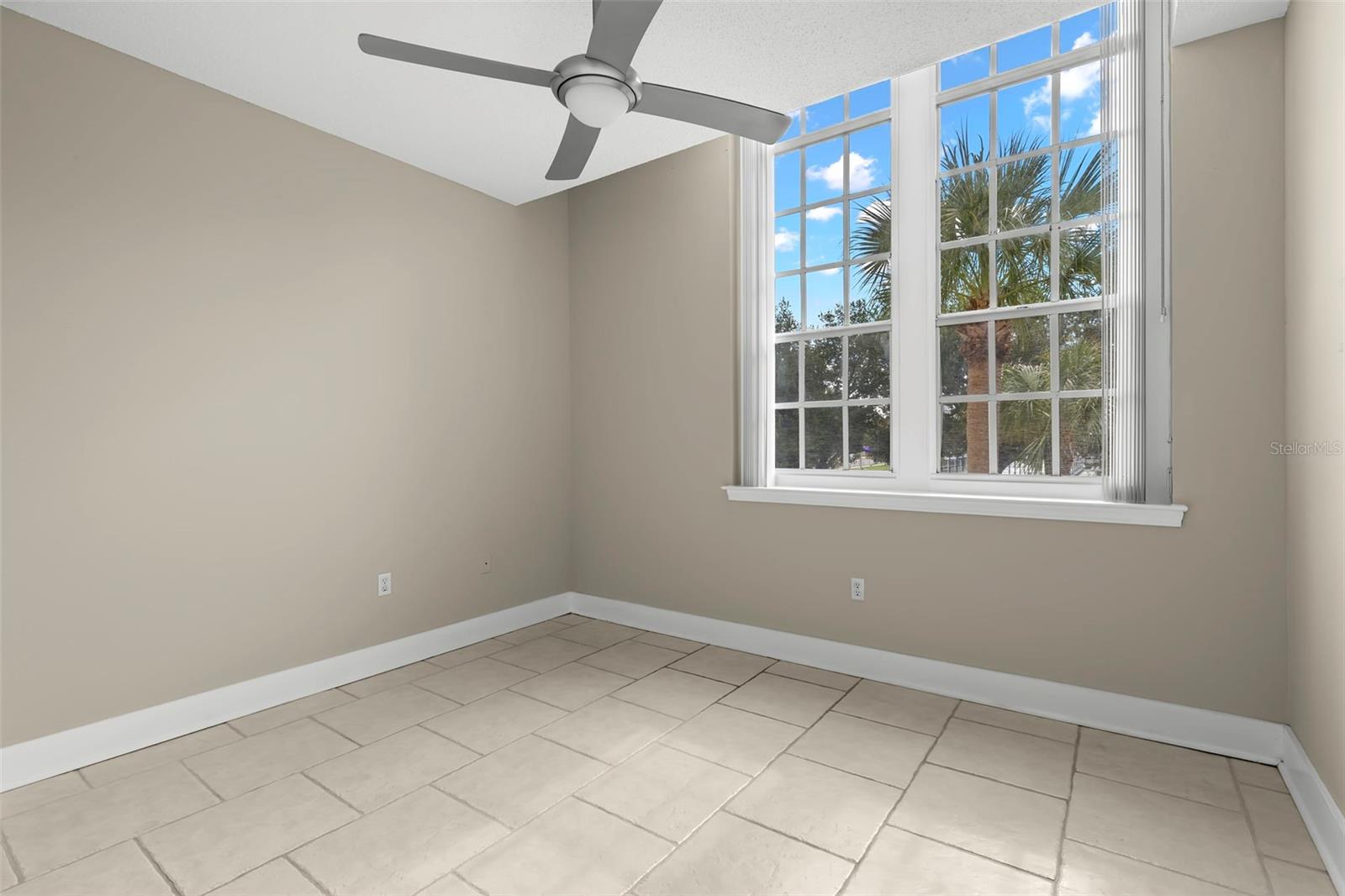 701 MIRROR LAKE DR N #201 — photo 20
