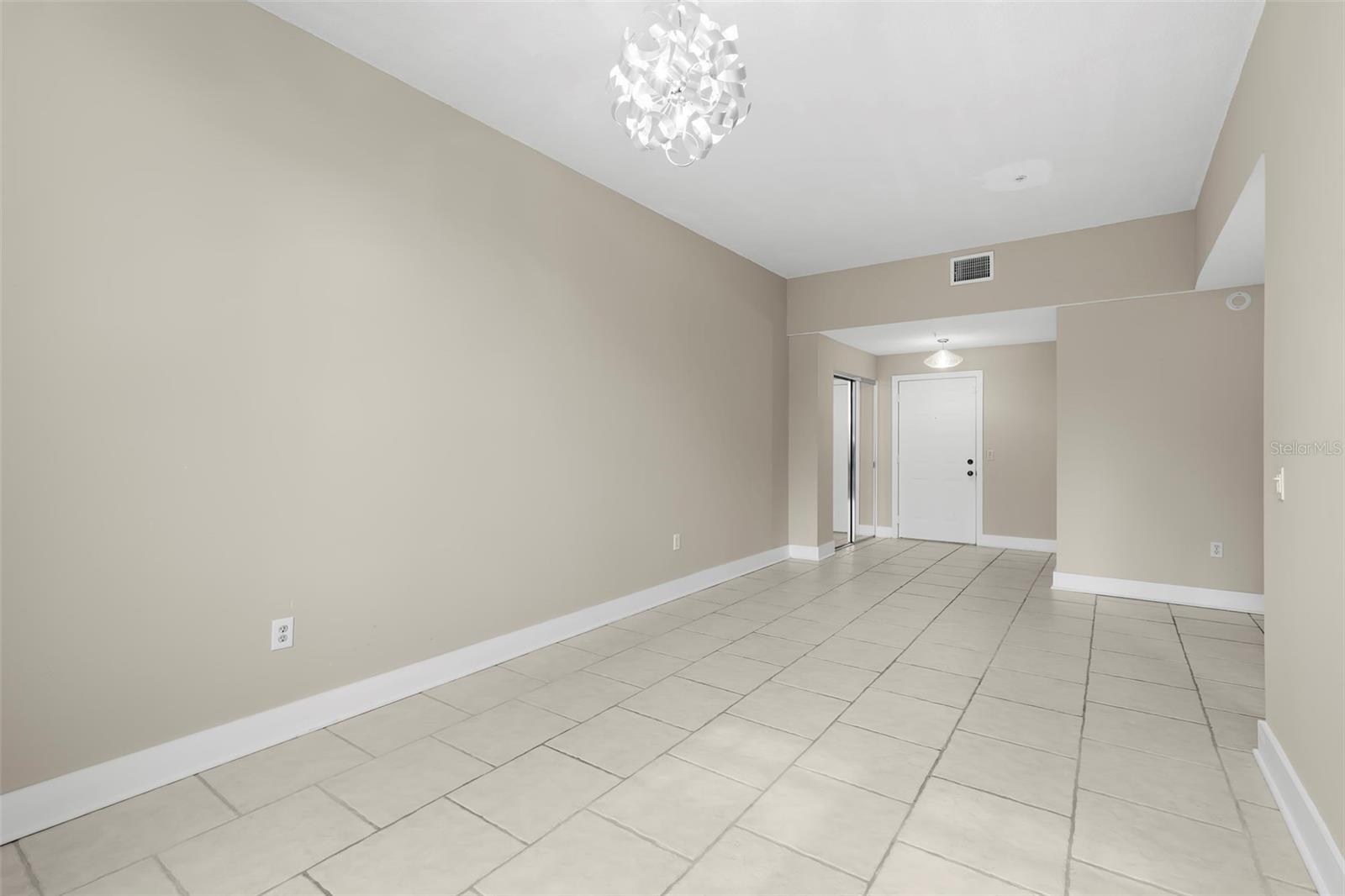 701 MIRROR LAKE DR N #201 — photo 11