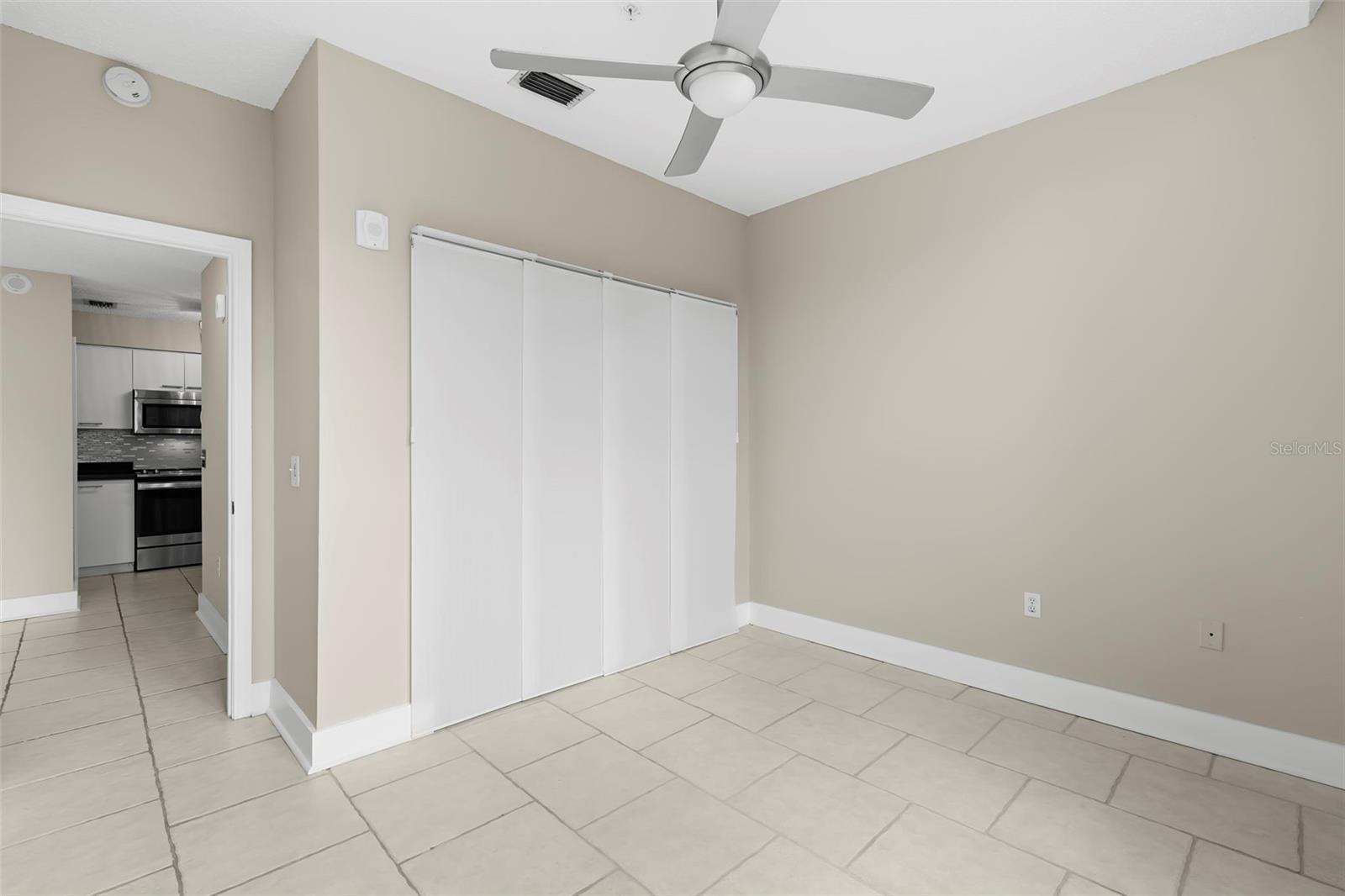 701 MIRROR LAKE DR N #201 — photo 21