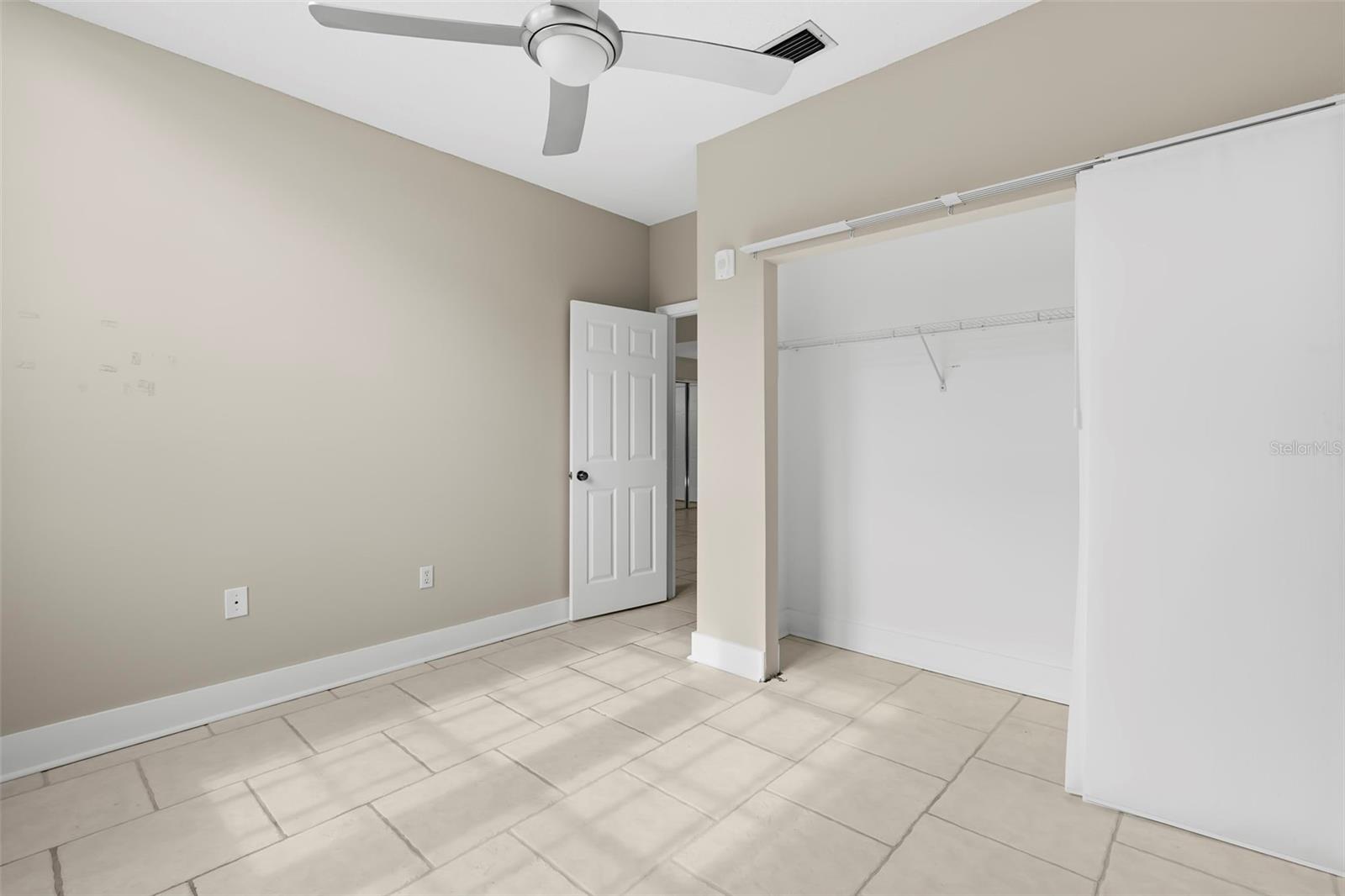 701 MIRROR LAKE DR N #201 — photo 23