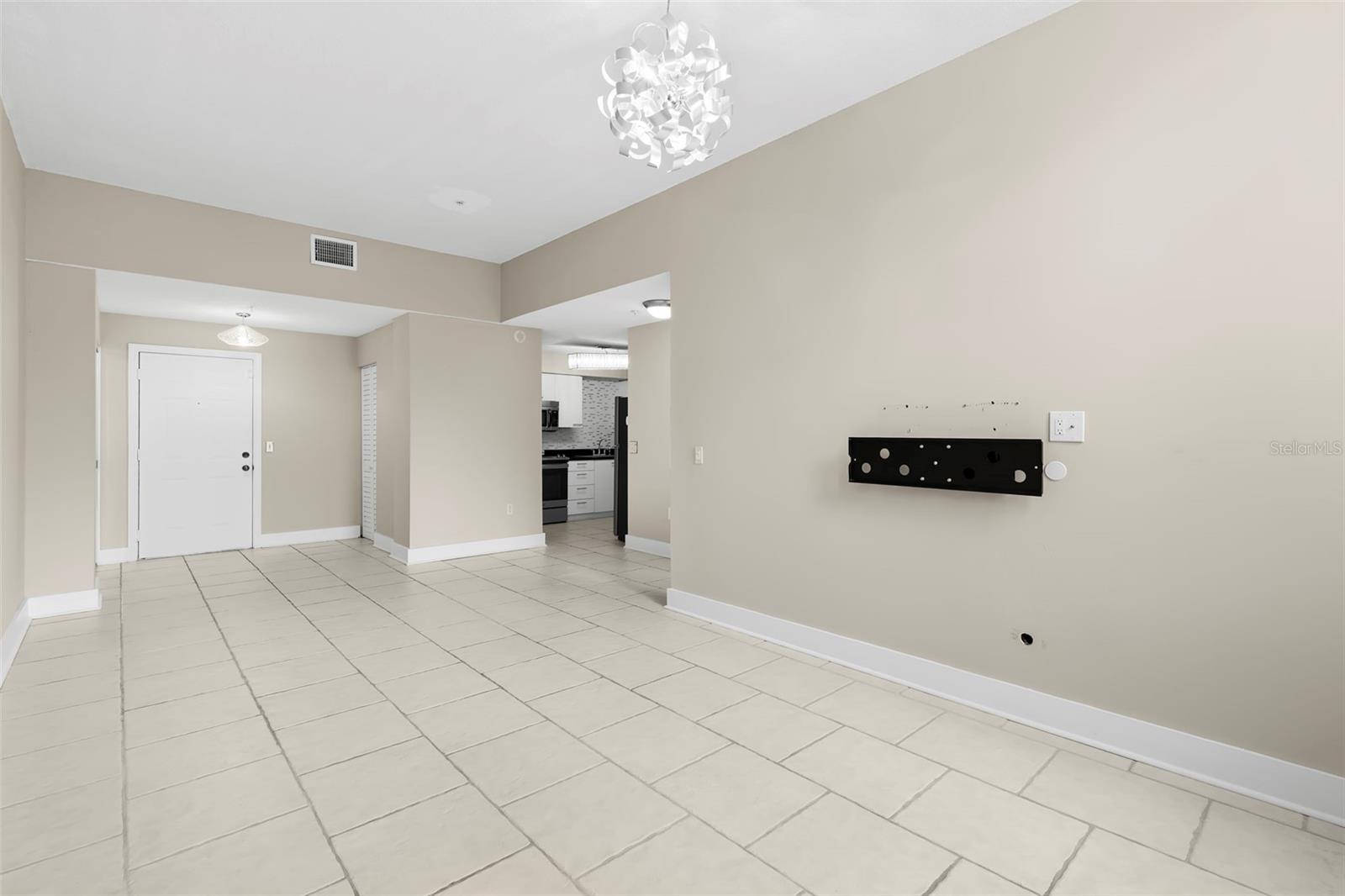 701 MIRROR LAKE DR N #201 — photo 12