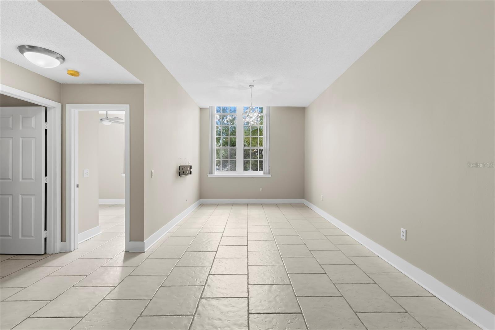 701 MIRROR LAKE DR N #201 — photo 8