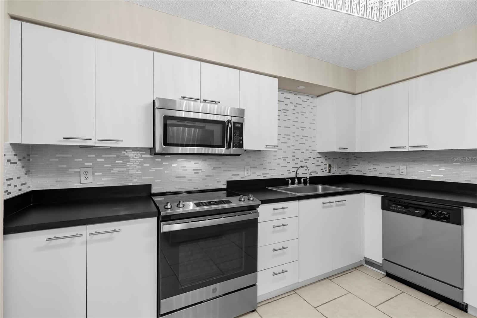 701 MIRROR LAKE DR N #201 — photo 13
