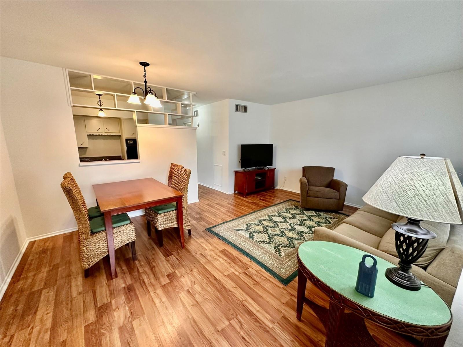 2100 WORLD PARKWAY BLVD #50 — photo 3