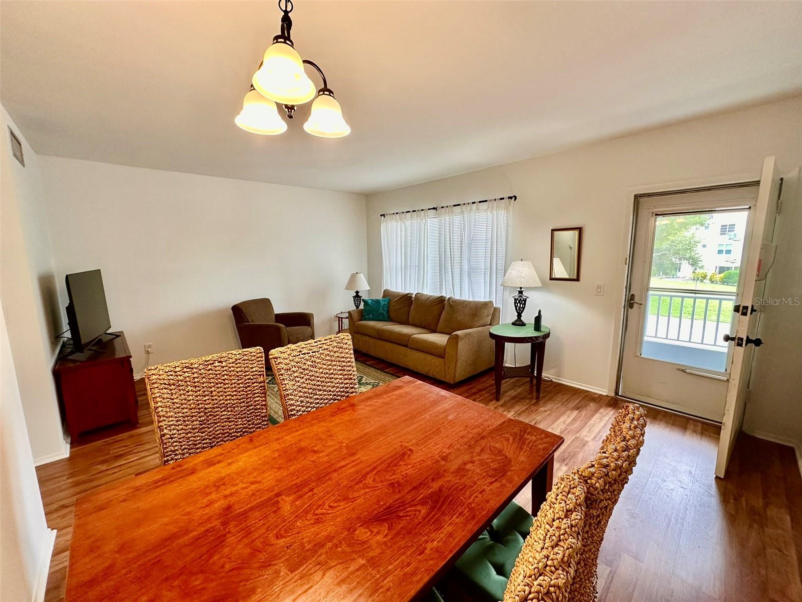 2100 WORLD PARKWAY BLVD #50 — photo 4