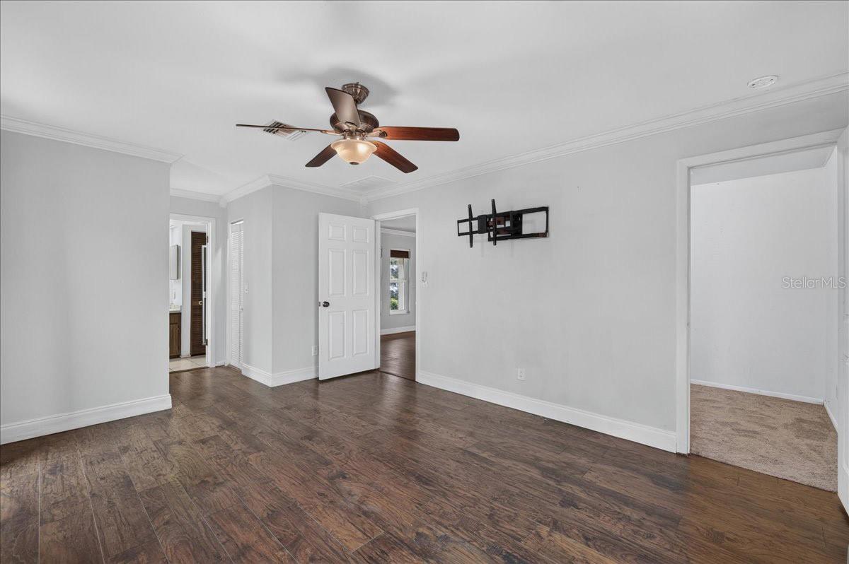 1221 E LIME ST — photo 25
