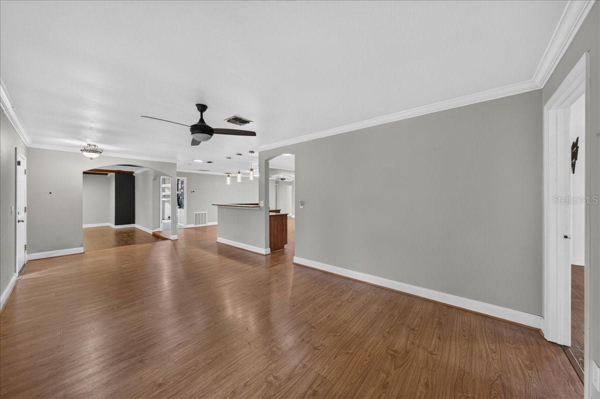 1221 E LIME ST — photo 7